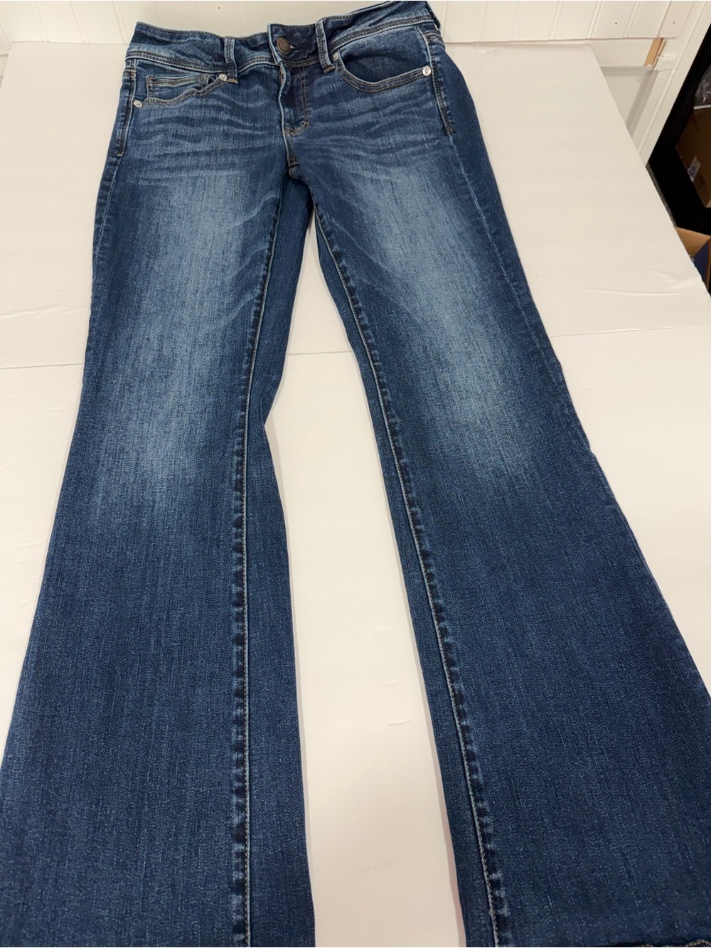 American Eagle Outfitters sz8 Dark Blue super stretch kick boot Flare Jeans